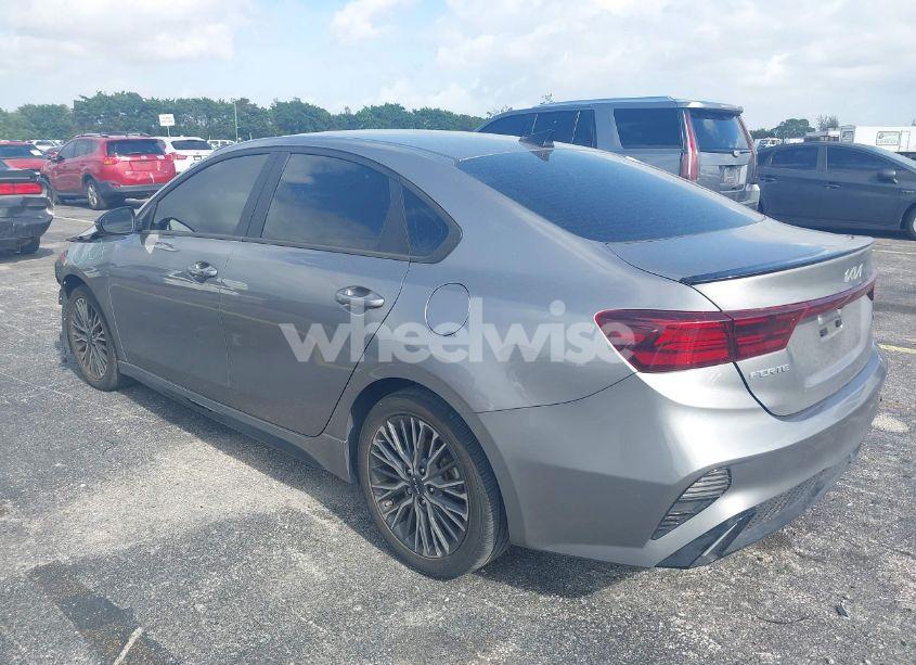 Photo 3 of 2023 Kia Forte GT-LINE (VIN 3KPF54AD3PE543350)
