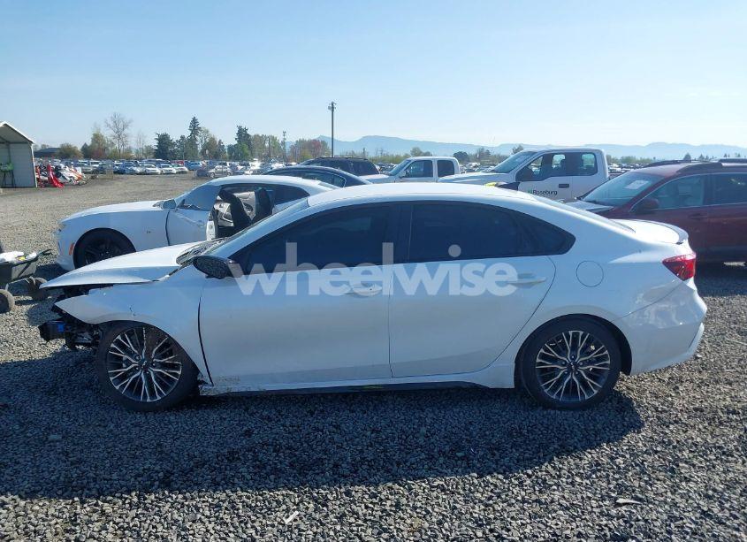 Photo 13 of 2023 Kia Forte GT-LINE (VIN 3KPF54AD3PE587784)