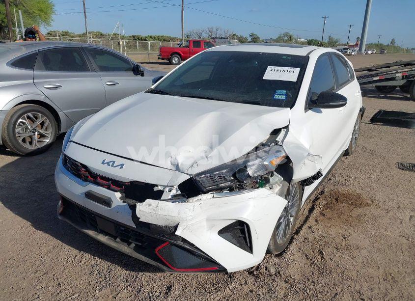 Photo 2 of 2023 Kia Forte GT-LINE (VIN 3KPF54AD3PE624025)