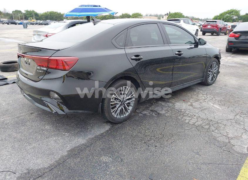 Photo 4 of 2024 Kia Forte GT-LINE (VIN 3KPF54AD3RE723916)