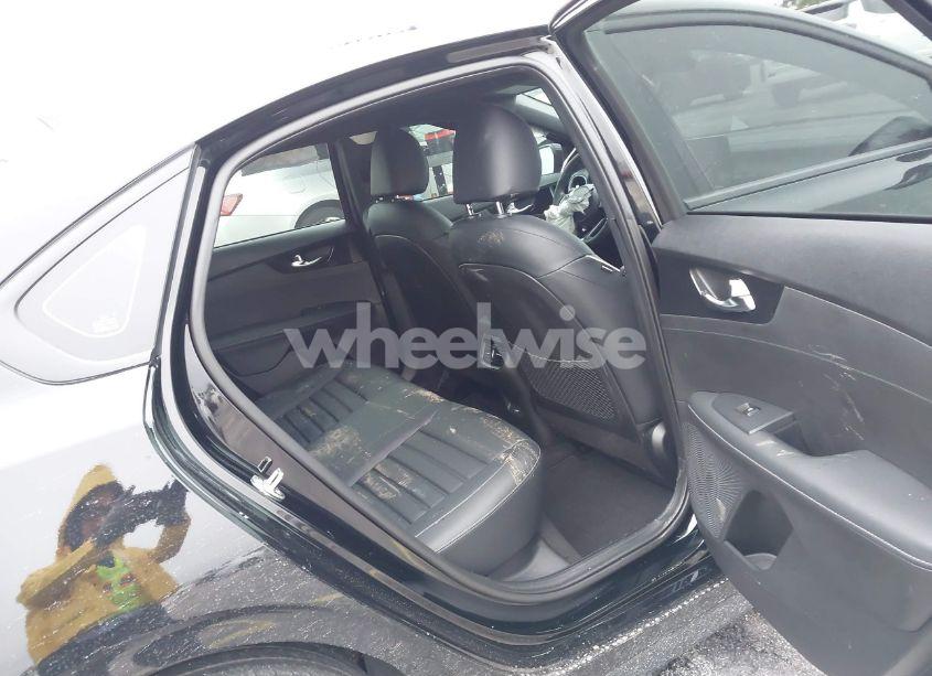 Photo 8 of 2024 Kia Forte GT-LINE (VIN 3KPF54AD3RE723916)