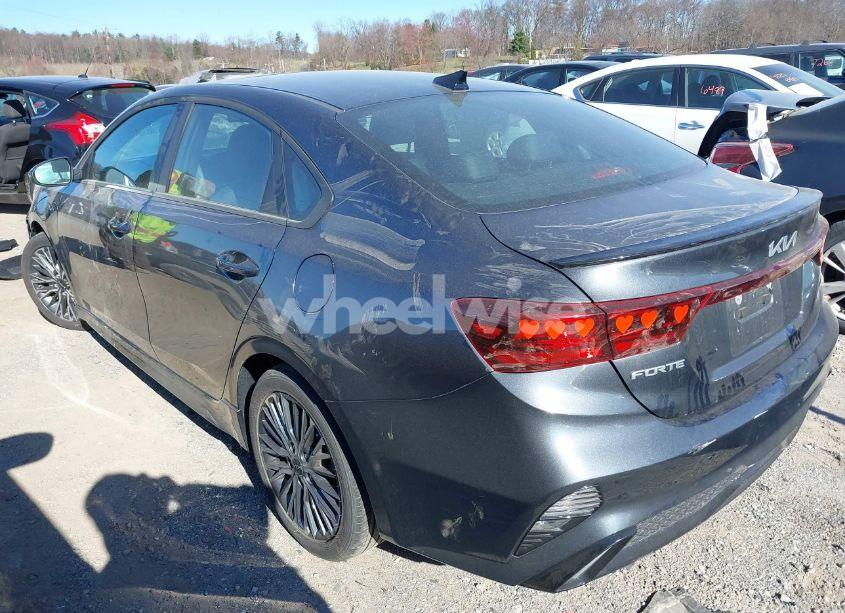 Photo 3 of 2024 Kia Forte GT LINE (VIN 3KPF54AD3RE741607)