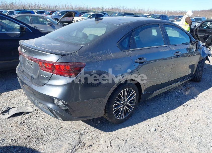 Photo 4 of 2024 Kia Forte GT LINE (VIN 3KPF54AD3RE741607)