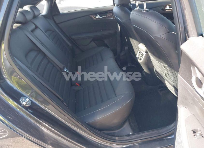 Photo 8 of 2024 Kia Forte GT LINE (VIN 3KPF54AD3RE741607)