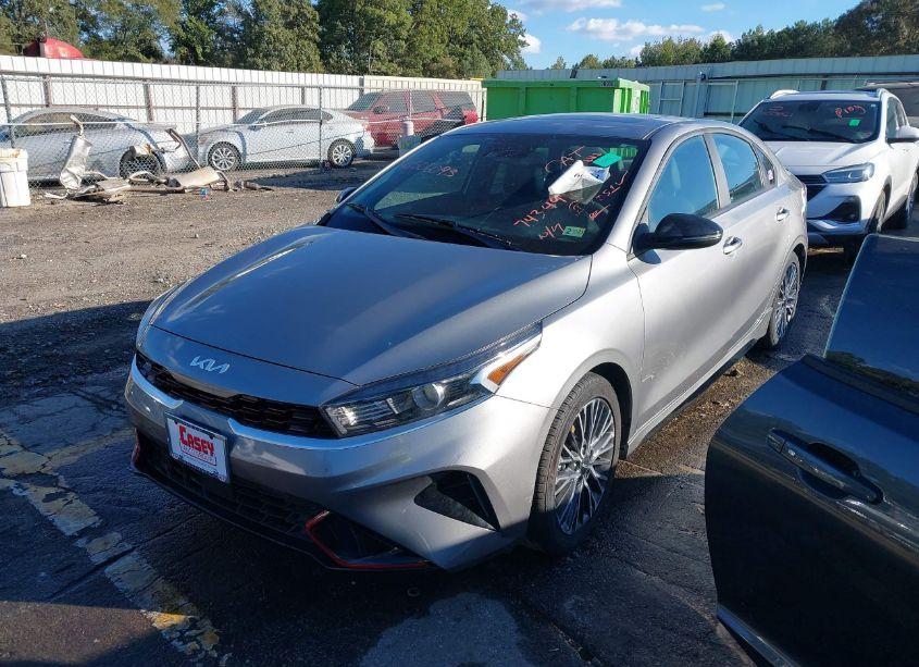 Photo 2 of 2024 Kia Forte GT-LINE (VIN 3KPF54AD3RE743499)