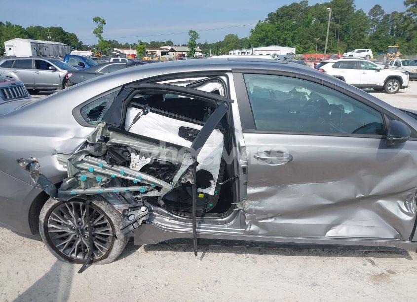 Photo 6 of 2024 Kia Forte GT-LINE (VIN 3KPF54AD3RE748685)