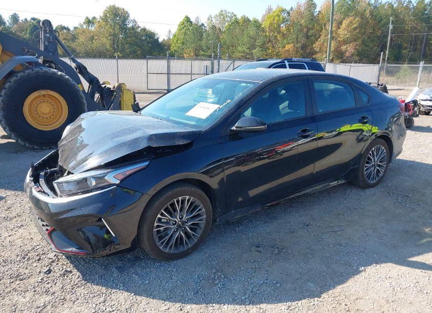 Photo 2 of 2024 Kia Forte GT-LINE (VIN 3KPF54AD3RE819688)