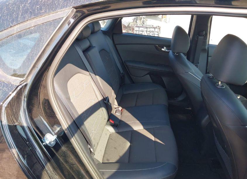 Photo 8 of 2024 Kia Forte GT-LINE (VIN 3KPF54AD3RE819688)