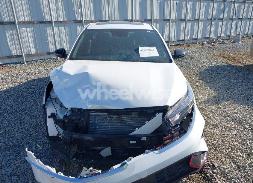 Photo 13 of 2024 Kia Forte GT-LINE (VIN 3KPF54AD3RE831775)