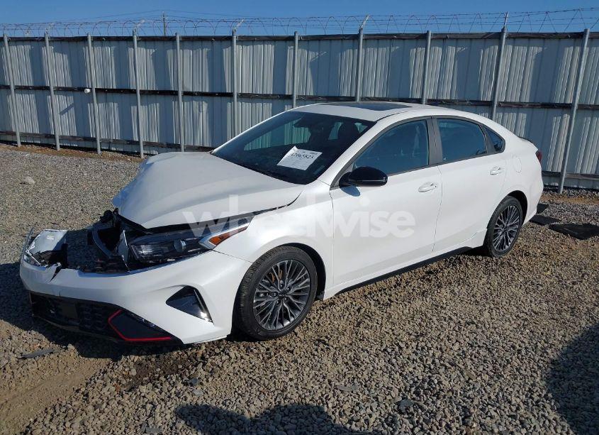 Photo 2 of 2024 Kia Forte GT-LINE (VIN 3KPF54AD3RE831775)