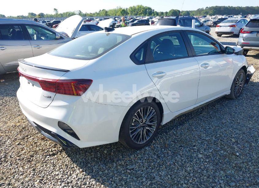 Photo 4 of 2024 Kia Forte GT-LINE (VIN 3KPF54AD3RE831775)