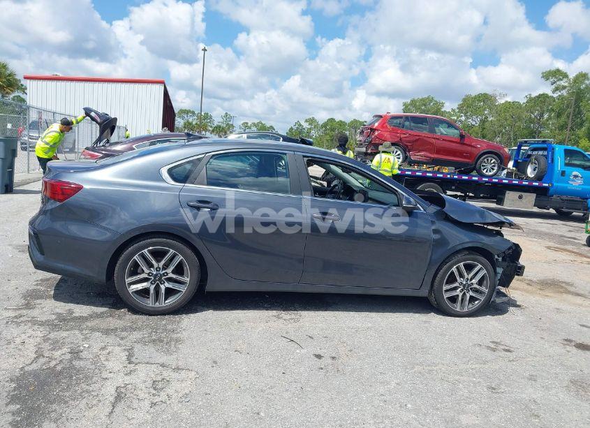 Photo 14 of 2020 Kia Forte EX (VIN 3KPF54AD4LE210567)