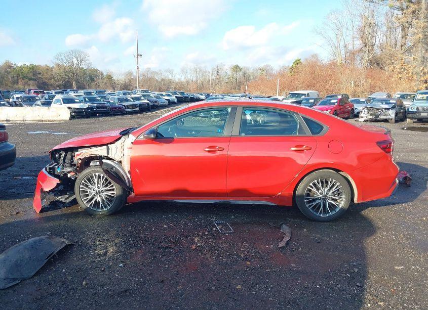 Photo 14 of 2022 Kia Forte GT-LINE (VIN 3KPF54AD4NE425563)