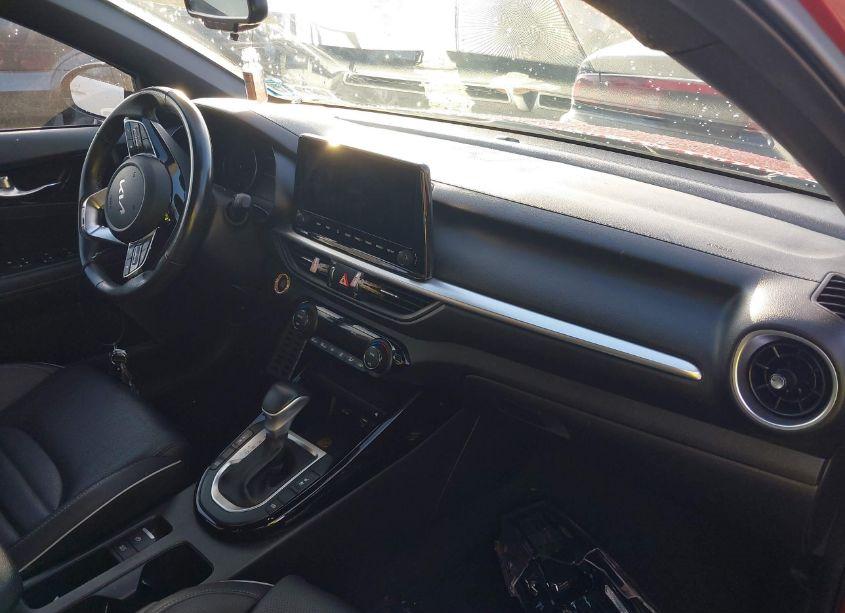 Photo 5 of 2022 Kia Forte GT-LINE (VIN 3KPF54AD4NE425563)