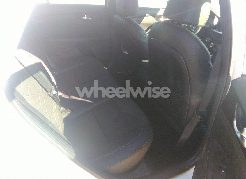 Photo 8 of 2022 Kia Forte GT-LINE (VIN 3KPF54AD4NE452598)