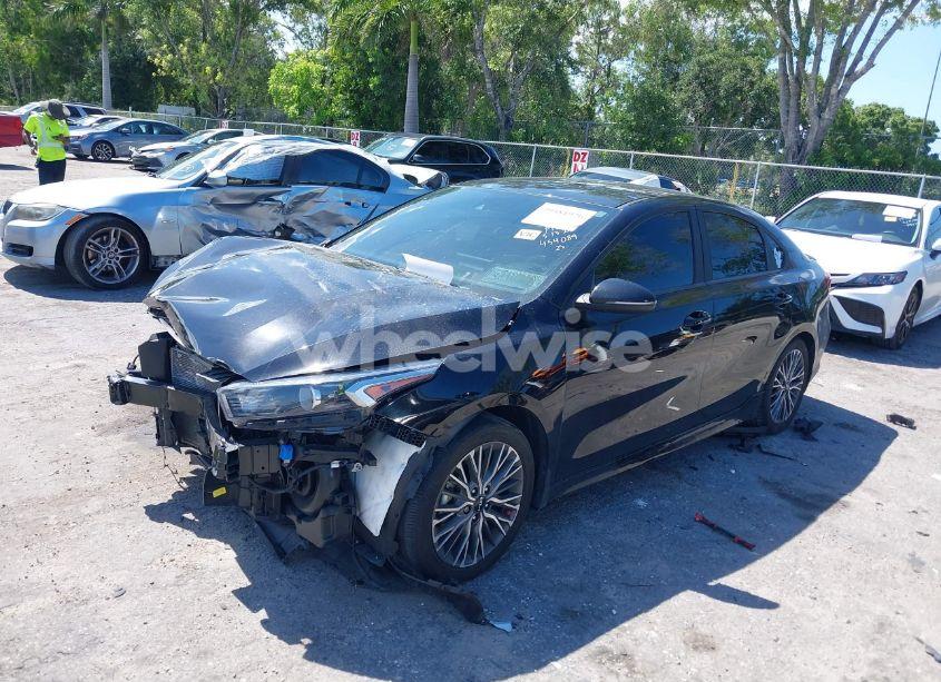 Photo 2 of 2022 Kia Forte GT-LINE (VIN 3KPF54AD4NE454089)