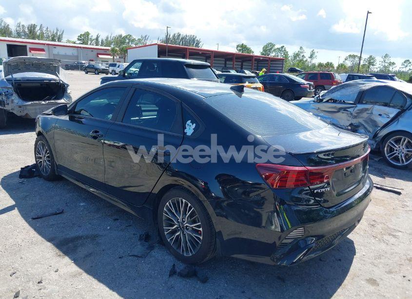 Photo 3 of 2022 Kia Forte GT-LINE (VIN 3KPF54AD4NE454089)