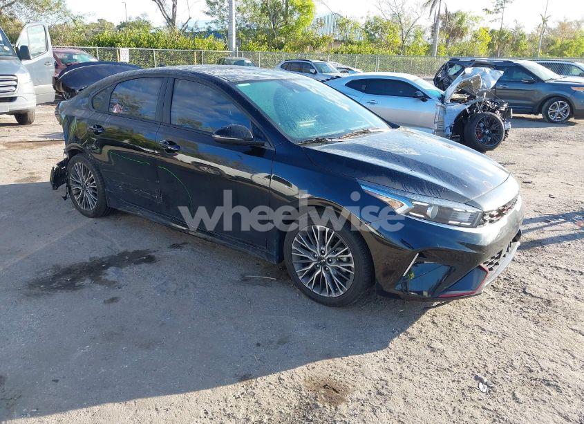 2023 Kia Forte GT-LINE (VIN 3KPF54AD4PE528582) main photo