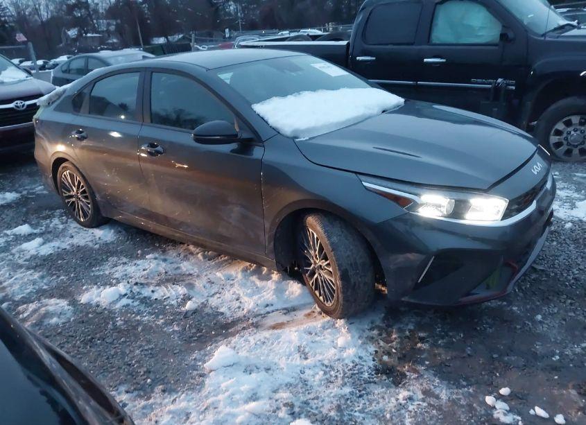 2023 Kia Forte GT-LINE (VIN 3KPF54AD4PE545012) main photo