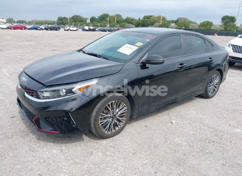 Photo 2 of 2023 Kia Forte GT-LINE (VIN 3KPF54AD4PE578740)