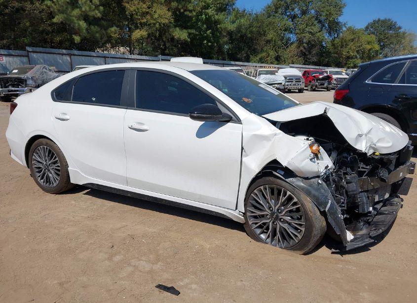 2023 Kia Forte GT-LINE (VIN 3KPF54AD4PE640783) main photo