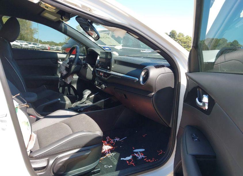 Photo 5 of 2023 Kia Forte GT-LINE (VIN 3KPF54AD4PE640783)