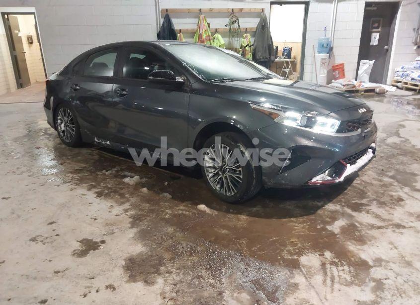 2023 Kia Forte GT-LINE (VIN 3KPF54AD4PE672567) main photo