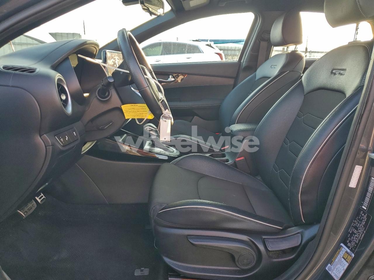 Photo 7 of 2023 KIA FORTE GT LINE (VIN 3KPF54AD4PE679101)