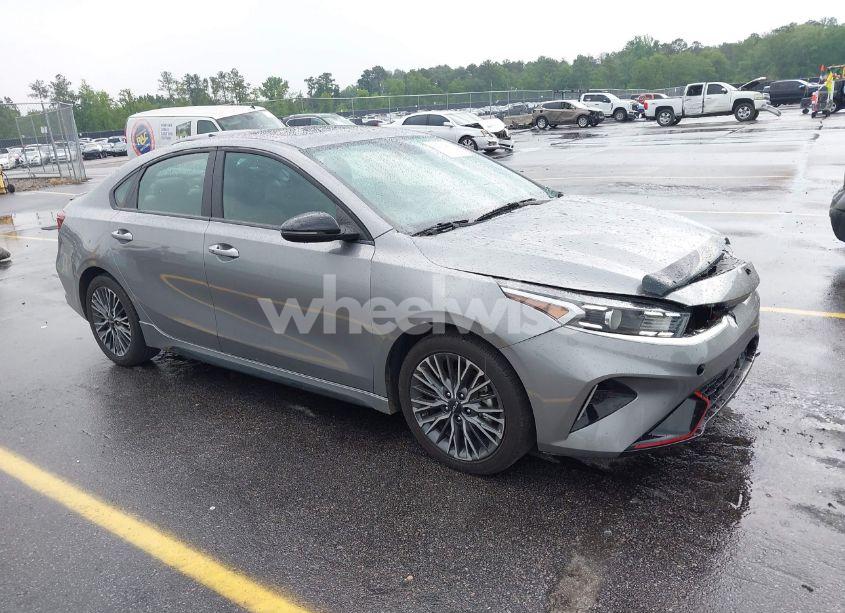 2024 Kia Forte GT-LINE (VIN 3KPF54AD4RE725299) main photo