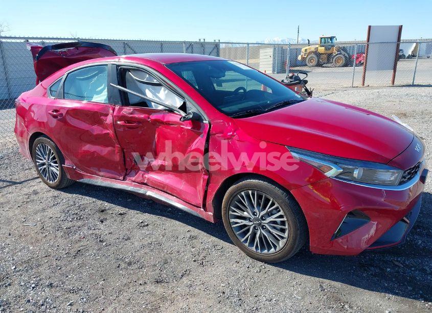 2024 Kia Forte GT-LINE (VIN 3KPF54AD4RE780612) main photo