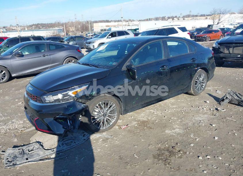 Photo 2 of 2024 Kia Forte GT-LINE (VIN 3KPF54AD4RE811258)