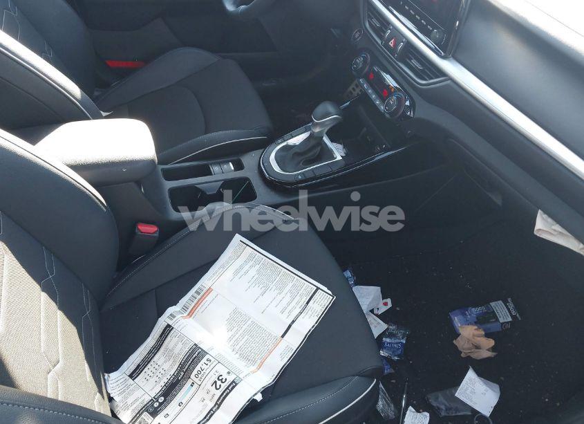 Photo 5 of 2024 Kia Forte GT-LINE (VIN 3KPF54AD4RE811258)