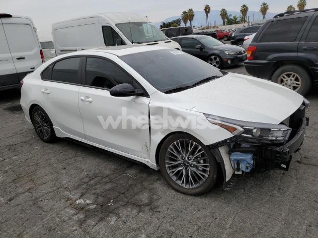 Photo 2 of 2024 KIA FORTE GT LINE (VIN 3KPF54AD4RE840937)