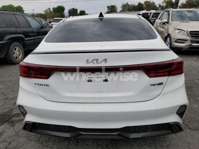 Photo 4 of 2024 KIA FORTE GT LINE (VIN 3KPF54AD4RE840937)