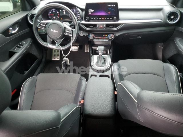 Photo 8 of 2024 KIA FORTE GT LINE (VIN 3KPF54AD4RE840937)