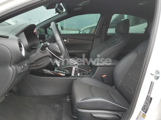 Photo 9 of 2024 KIA FORTE GT LINE (VIN 3KPF54AD4RE840937)