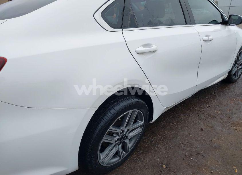Photo 6 of 2019 Kia Forte EX (VIN 3KPF54AD5KE033848)