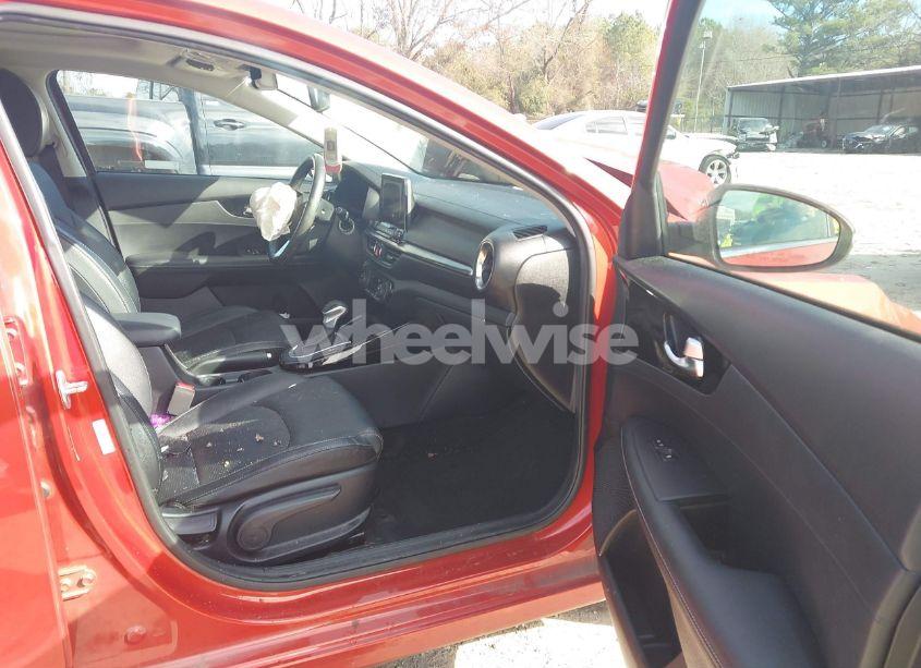 Photo 5 of 2019 Kia Forte EX (VIN 3KPF54AD5KE087229)