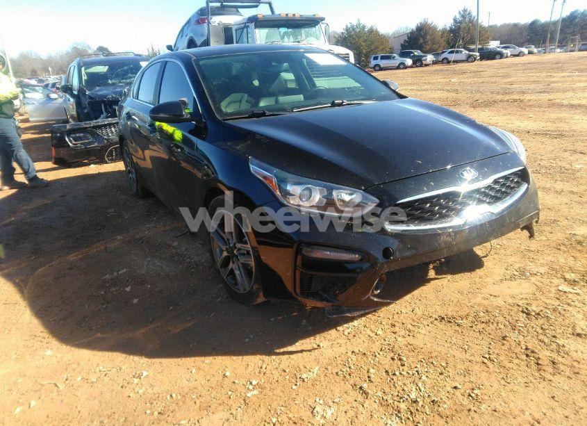 2021 Kia Forte EX (VIN 3KPF54AD5ME352721) main photo