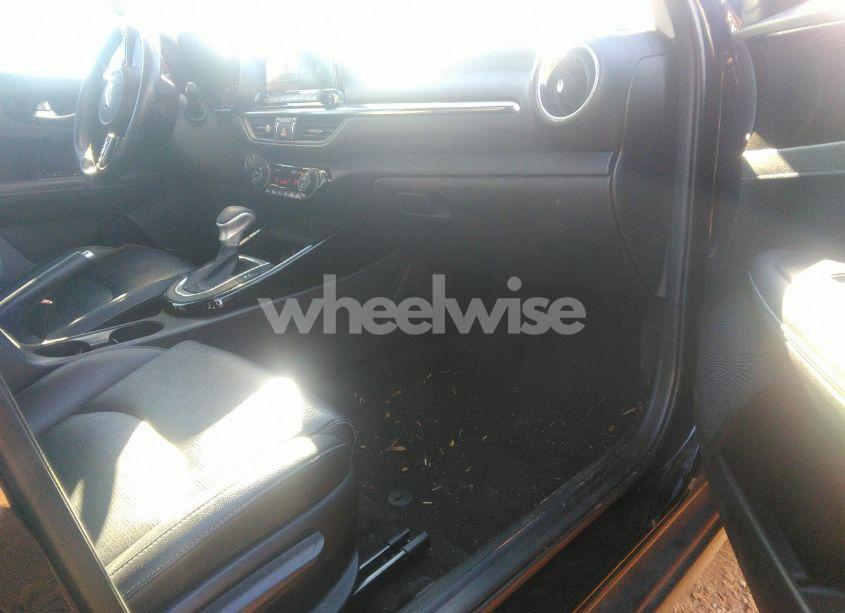 Photo 5 of 2021 Kia Forte EX (VIN 3KPF54AD5ME352721)