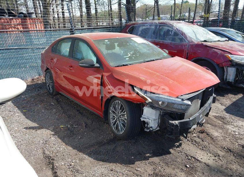 2022 Kia Forte GT-LINE (VIN 3KPF54AD5NE498005) main photo