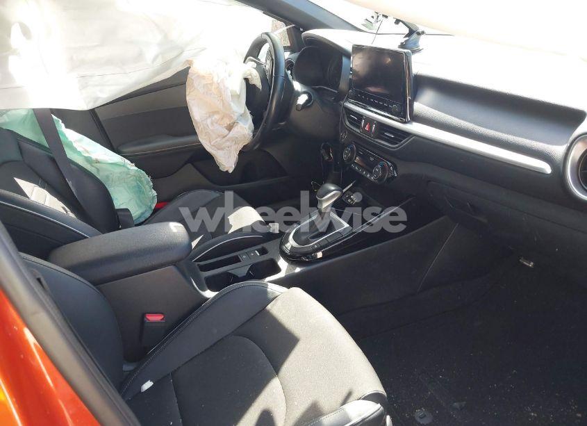 Photo 5 of 2022 Kia Forte GT-LINE (VIN 3KPF54AD5NE498005)