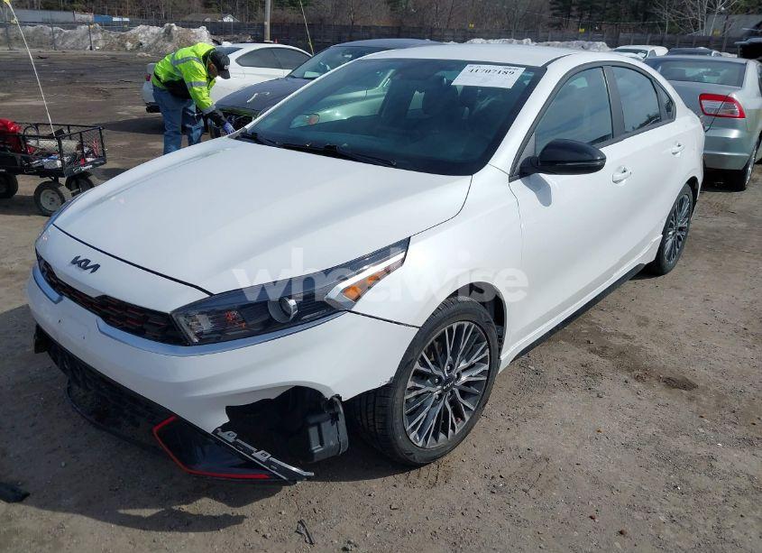 Photo 2 of 2022 Kia Forte GT-LINE (VIN 3KPF54AD5NE512467)