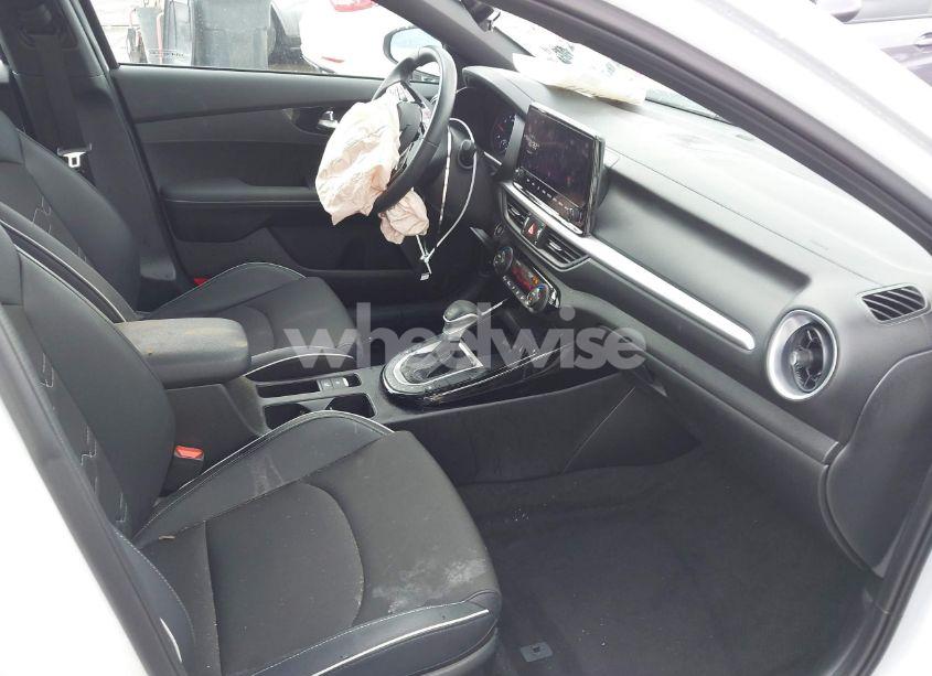 Photo 5 of 2023 Kia Forte GT-LINE (VIN 3KPF54AD5PE583428)