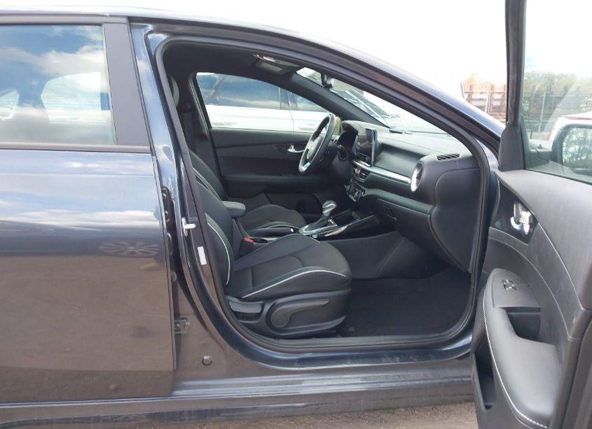 Photo 5 of 2023 Kia Forte GT-LINE (VIN 3KPF54AD5PE603130)