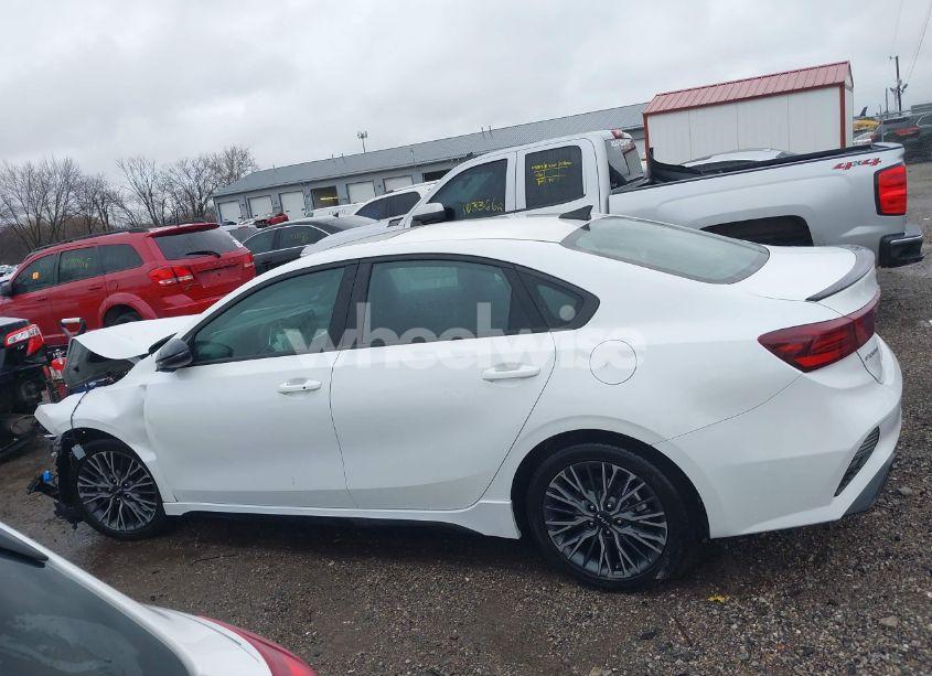 Photo 14 of 2024 Kia Forte GT-LINE (VIN 3KPF54AD5RE701576)