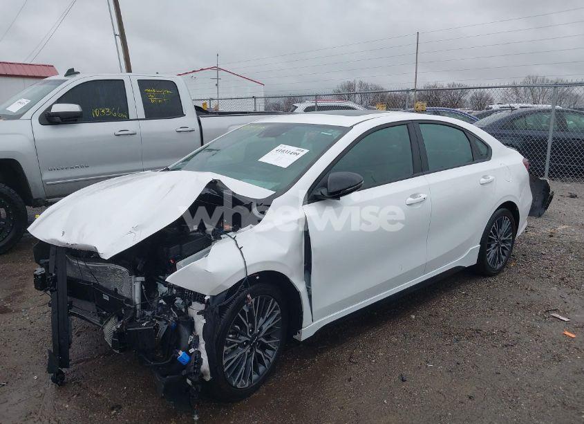 Photo 2 of 2024 Kia Forte GT-LINE (VIN 3KPF54AD5RE701576)