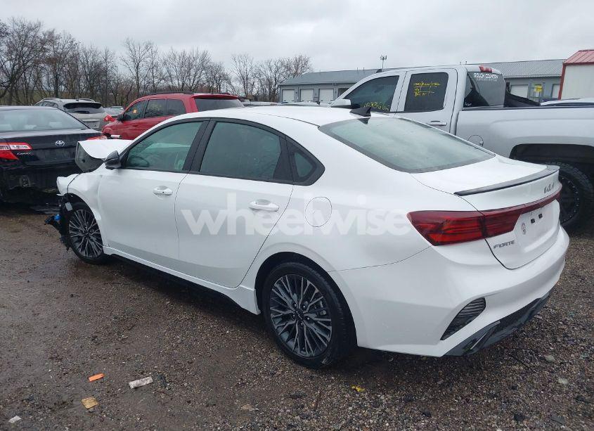 Photo 3 of 2024 Kia Forte GT-LINE (VIN 3KPF54AD5RE701576)