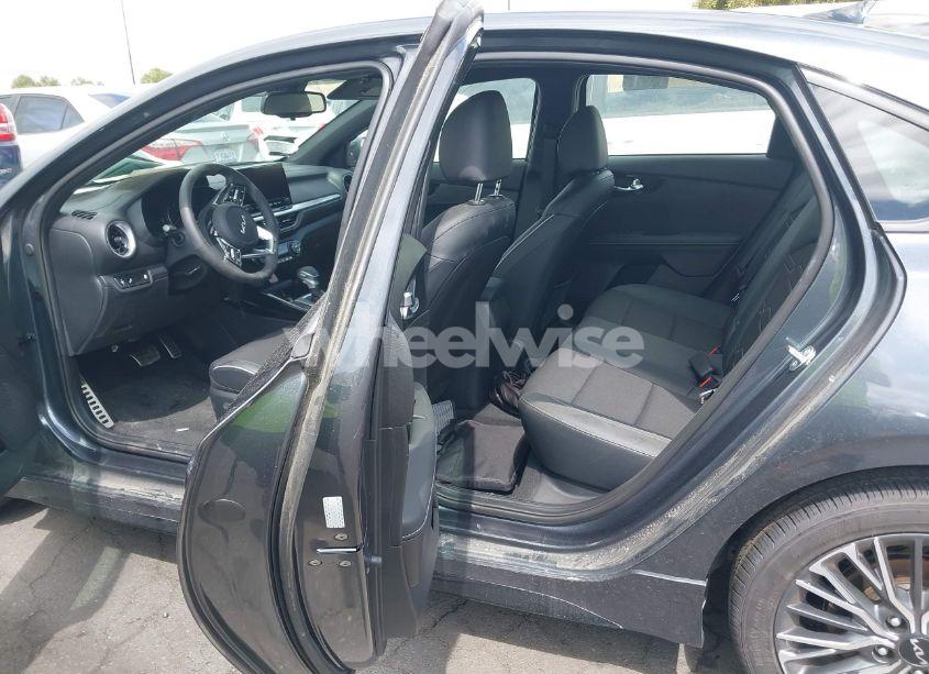 Photo 8 of 2024 Kia Forte GT-LINE (VIN 3KPF54AD5RE738076)