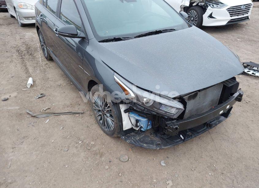 2024 Kia Forte GT LINE (VIN 3KPF54AD5RE795359) main photo